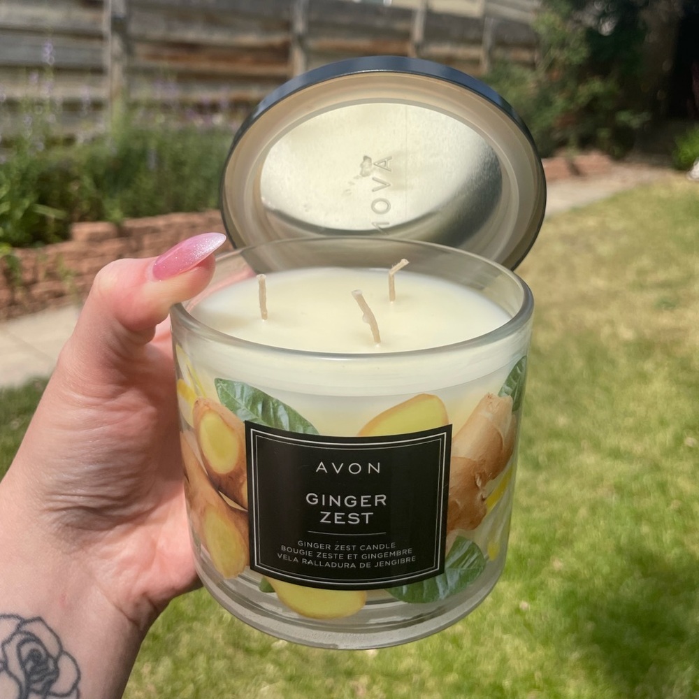 Avon Ginger Zest Scented Candle